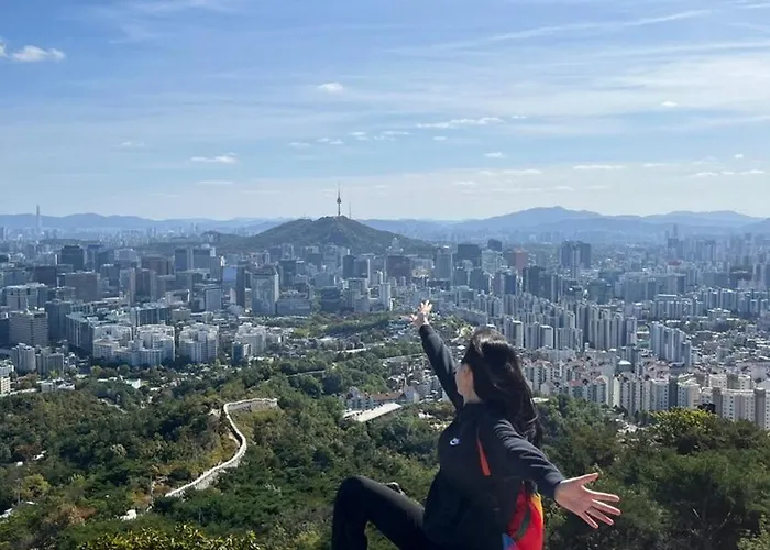 아파트 Waterfall- 연희 홍대 10분 신촌 3베드 6인